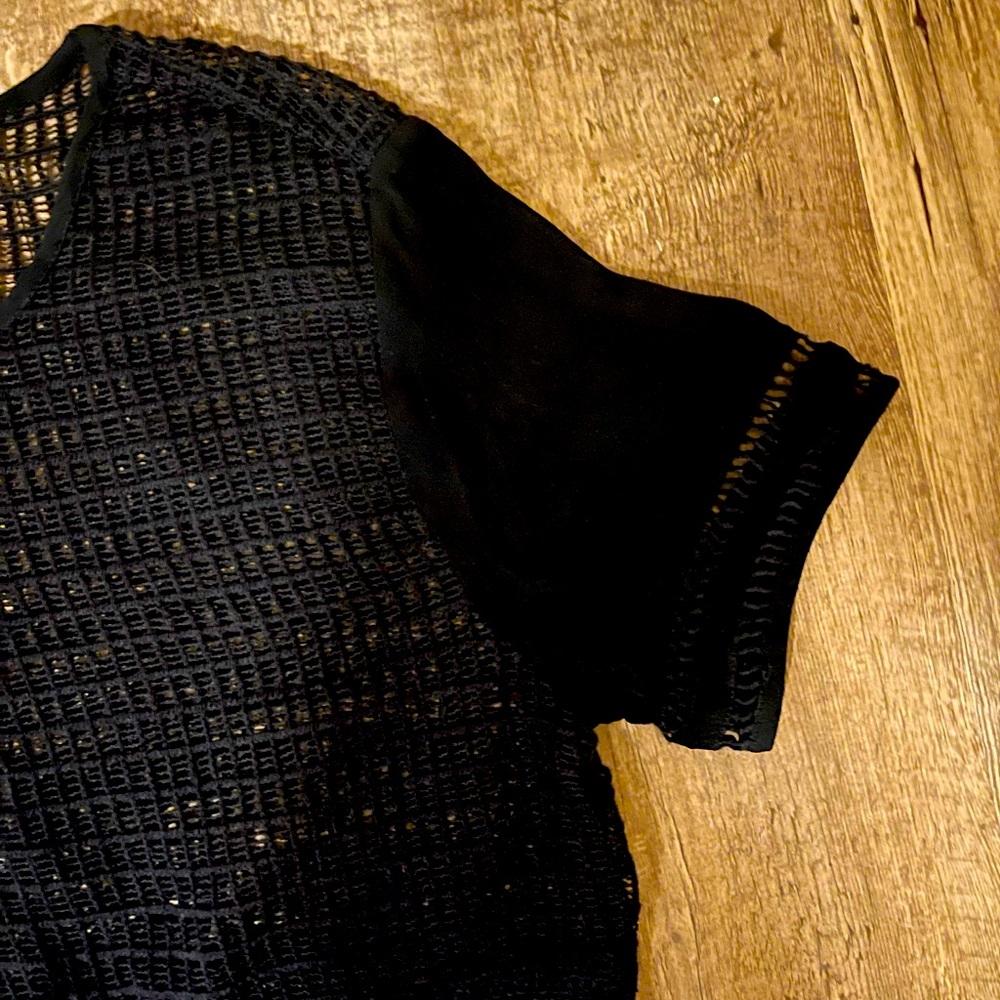 Trouvé Black Woven Cap Sleeve Blouse - Picture 3 of 6